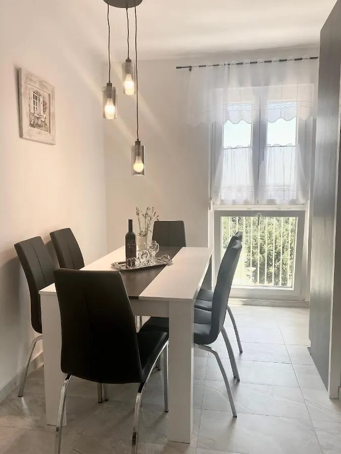 Ema Apartment Pula